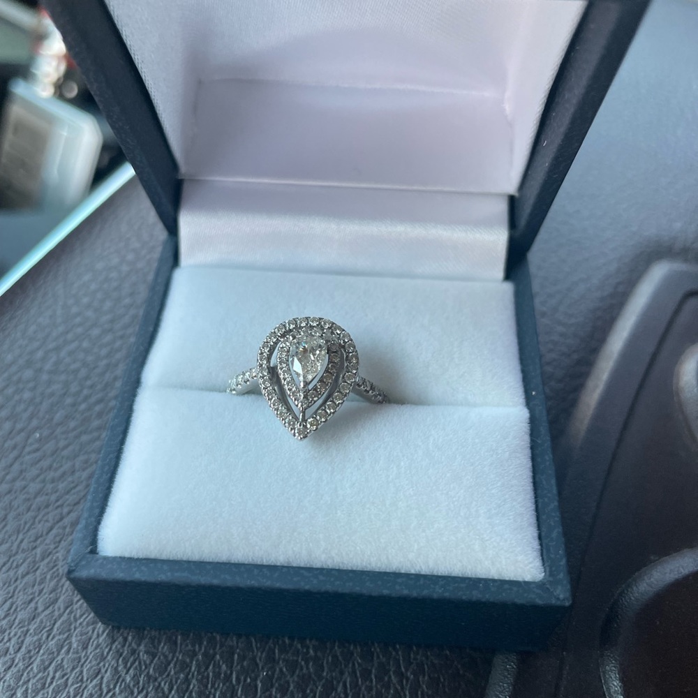 White gold diamond engagement ring